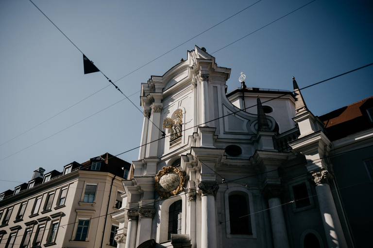 Munich: Cool Christmas Guided TourEnglish Tour