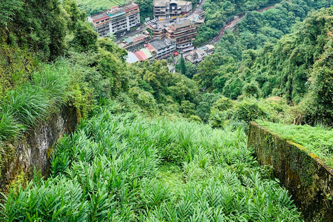 Taipei: 8 Hours Private Day Tour in Wulai with Benz Vito Wulai 8 hours day tour at 2026 Chinese New Year