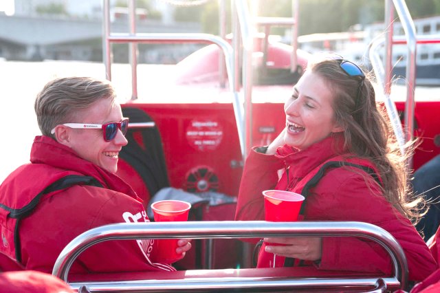 Londra: esperienza in motoscafo al tramonto sul Tamigi con drink
