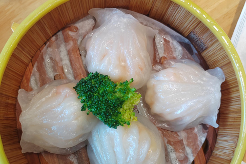 Guangzhou: Dried Seafood Market & Yum Cha Experience