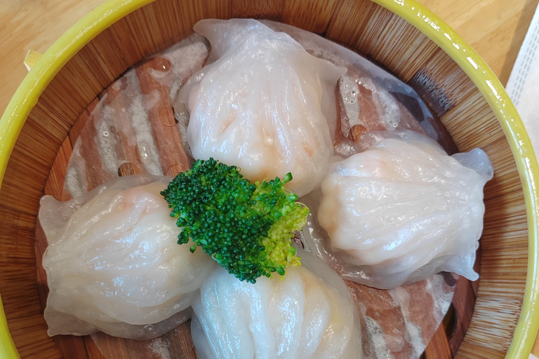 Guangzhou: Dried Seafood Market & Yum Cha Experience