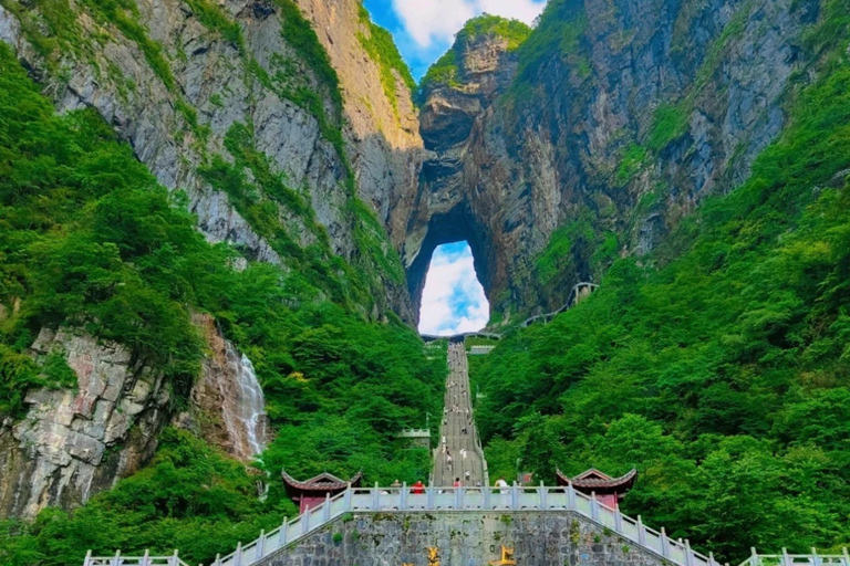 Zhangjiajie 3-Day Tour: Avatar & Furong Town & Tianmen