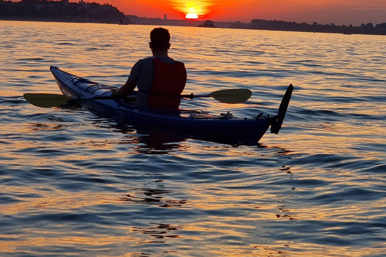 Belgrade: Sunset Kayak Tour