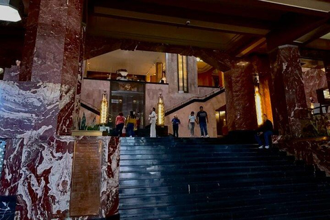Cidade do México: tour exclusivo pelo Palácio de Bellas ArtesTour PRIVADO no Palácio de Belas Artes