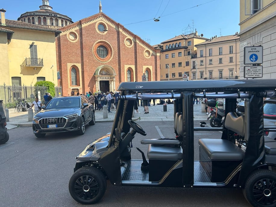 Mailand: Private Golfcart-Tour zu den Highlights der Stadt Mailand: Private ...