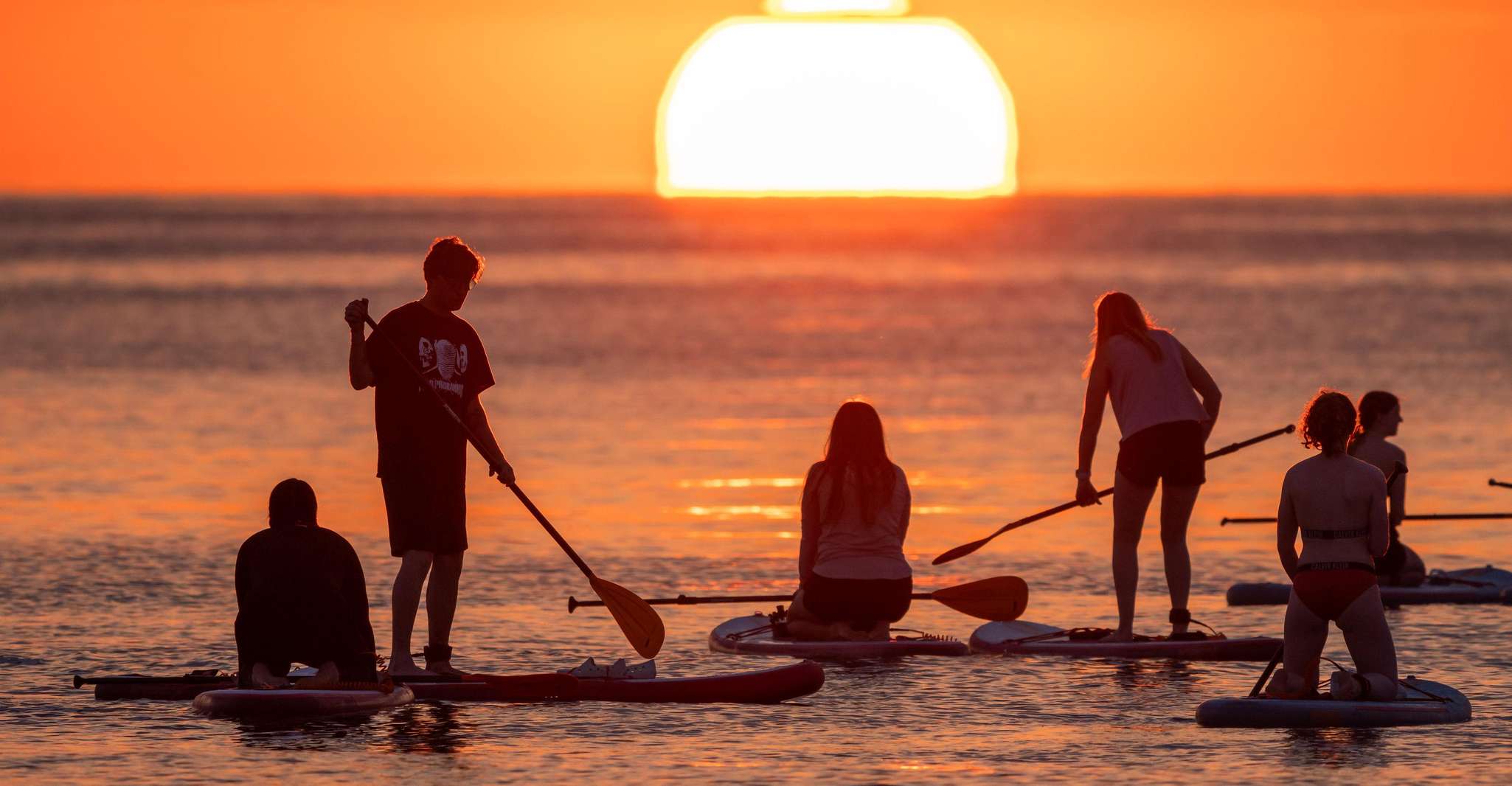 Barcelona: Sunrise Paddleboarding with Instructor and Photos photo 12
