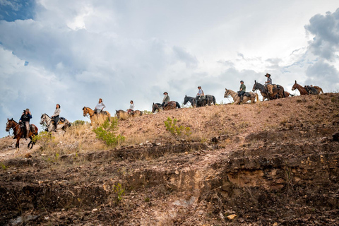 Cundinamarca: La Calera Horseback Riding Tour
