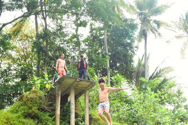 Yogyakarta: Pindul Cave & Puncak Segoro Indian ocean view Yogyakarta: Pindul Cave & Puncak Segoro Indian ocean view