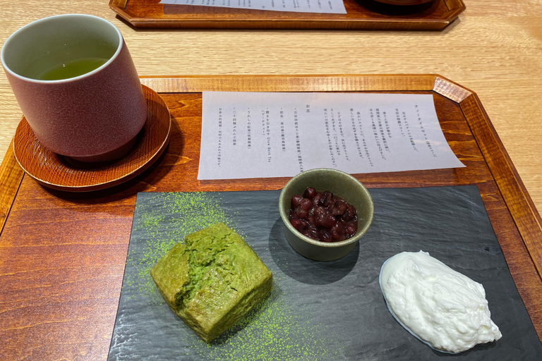 Fukuoka: Hakata Old Town Culture Tour with Craft Workshop