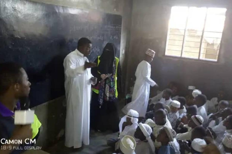 Saker att göra:Madrasa-tur med traditionella förfriskningar