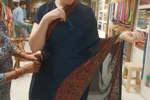 Wedding Wear & Bollywood Glam Shopping Tour (Women-Led Tour) Wedding Wear & Bollywood Glam Shopping Tour (Half-Day Tour)