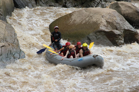 Chiang Mai Rafting in Mae Taeng River with Thai Buffet