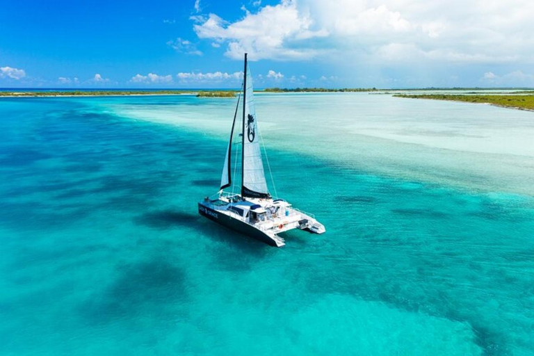 Providenciales: Half-Day Catamaran Sailing Trip with Snorkel Deluxe Half-Day Snorkel - Departing Ritz Carlton