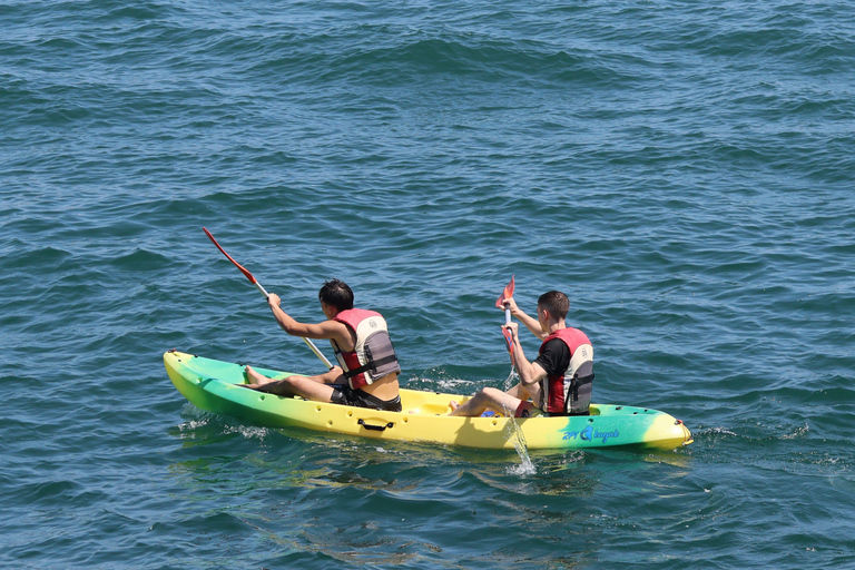 Kayak rental in the Marina of Valencia Kayak rental of 1h in the Marina of Valencia