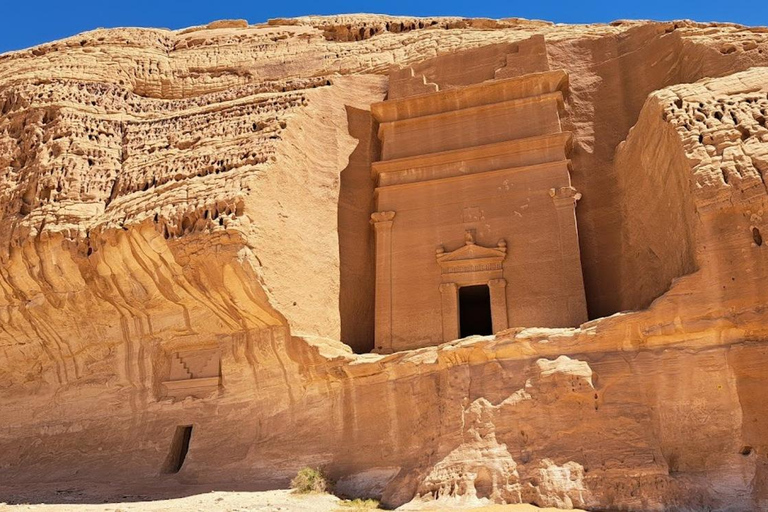 Tour de día completo AlUla, Madain Saleh, Roca del Elefante y Jabal