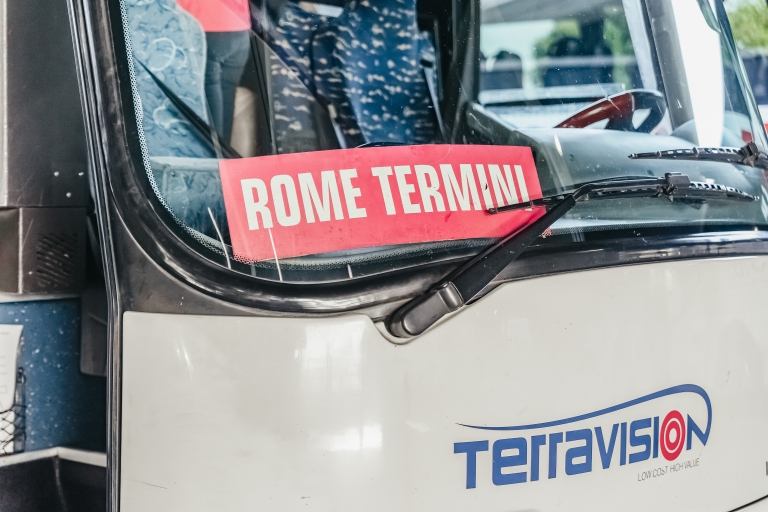 Transfert A/R entre l’aéroport FCO et Rome-Termini en busTransfert simple depuis l'aéroport FCO vers Rome-Termini