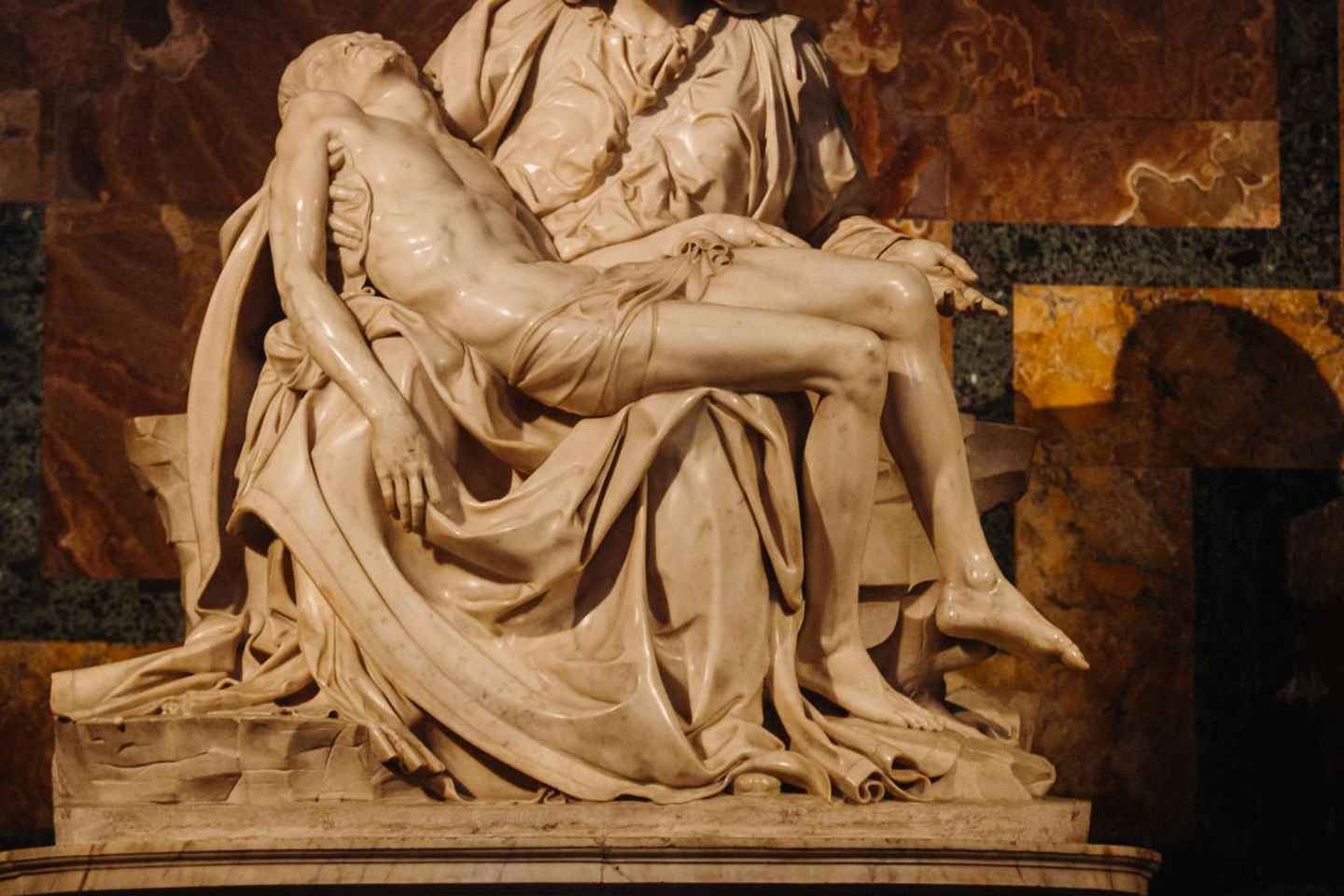 St. Peter’s Basilica Priority Access Tour with Dome & Crypt