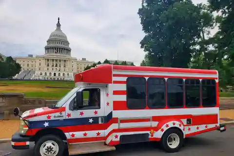 D.C: Monumenter og historie Guidet tur i amerikansk minibus - dag og aften