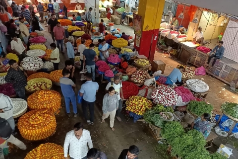 Bangalore- Voedselstraatwandeling en marktbezoek in de avond