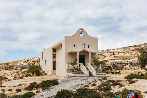 Da Malta: Tour di un giorno a Gozo in jeep con pranzo e giro in barcaGozo: tour in jeep di un giorno con pranzo e giro in barca da Malta