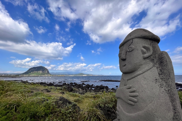 Die Insel Jeju: Van-Tour mit einem Guide, der JEJU am meisten liebt