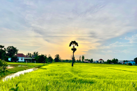 Countryside & Banteay Srei temple Cycling Tour 45km Private Tour