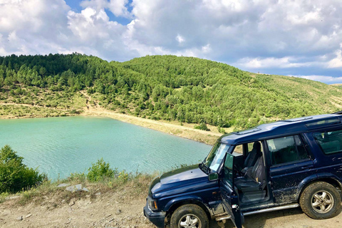 Tagestour von Berat zum Sotira Wasserfall - Wanderung 4x4 Tour