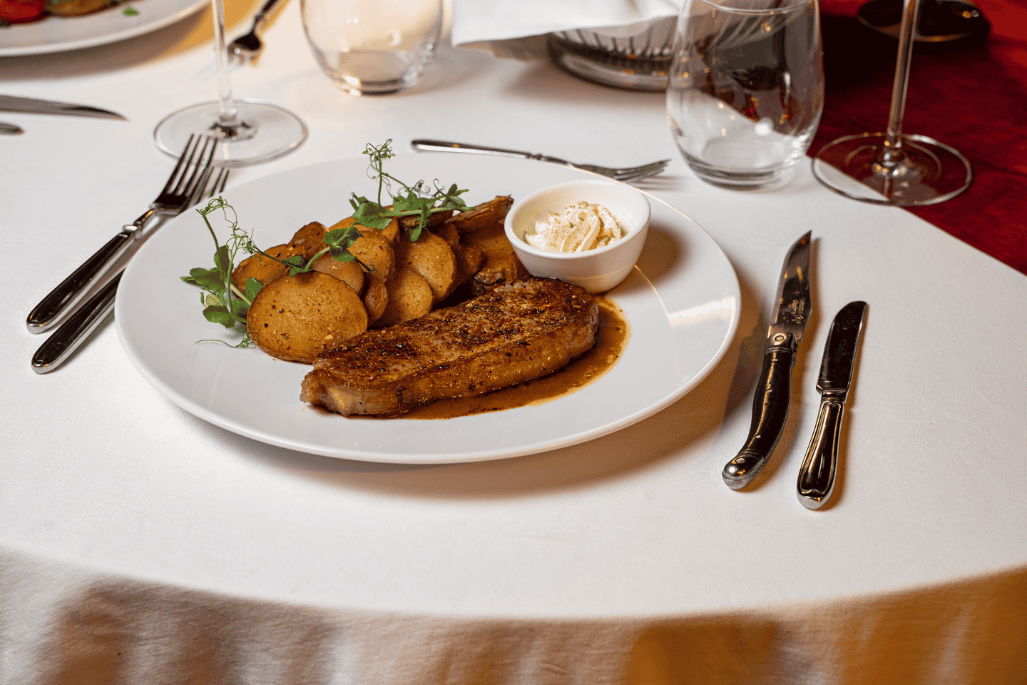 Burlesque Dinner Club in Vienna