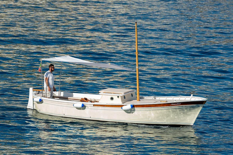 From Amalfi: Amalfi - Positano - Coast boat tour Da Amalfi: tour in barca Amalfi - Positano - Coast