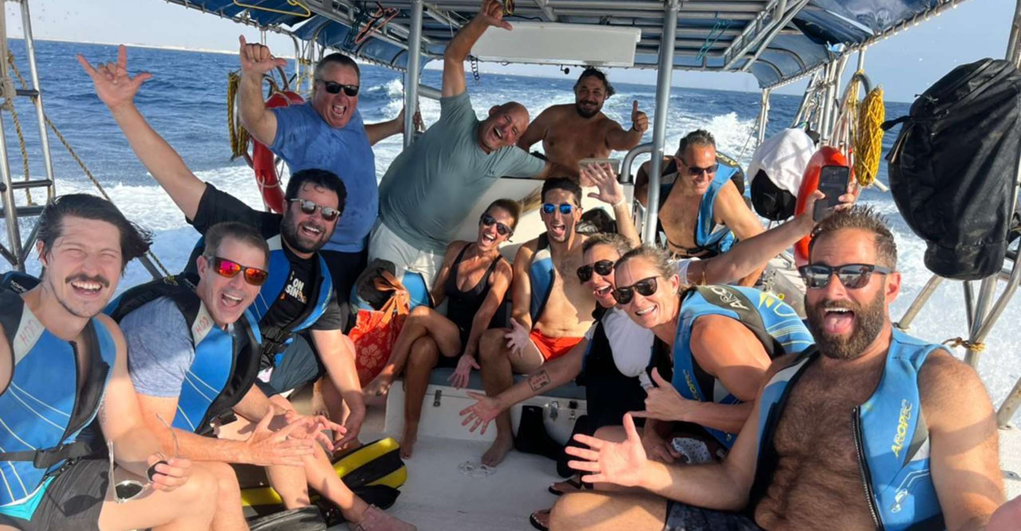 Jeddah: Guided Snorkeling Trip with Snacks and Drinks photo 4