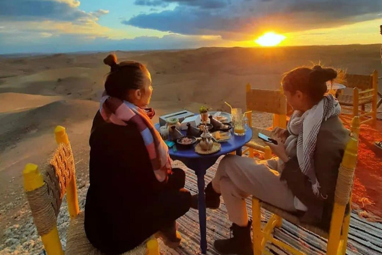 Marrakech: Tour del deserto di Agafay in quad e cena al tramonto