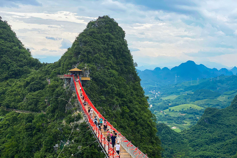 Da Yangshuo: gita di un giorno sul fiume Yulong in zattera di bambù e al picco RuyiPrivate Tour (Chinese Speaking Driver)