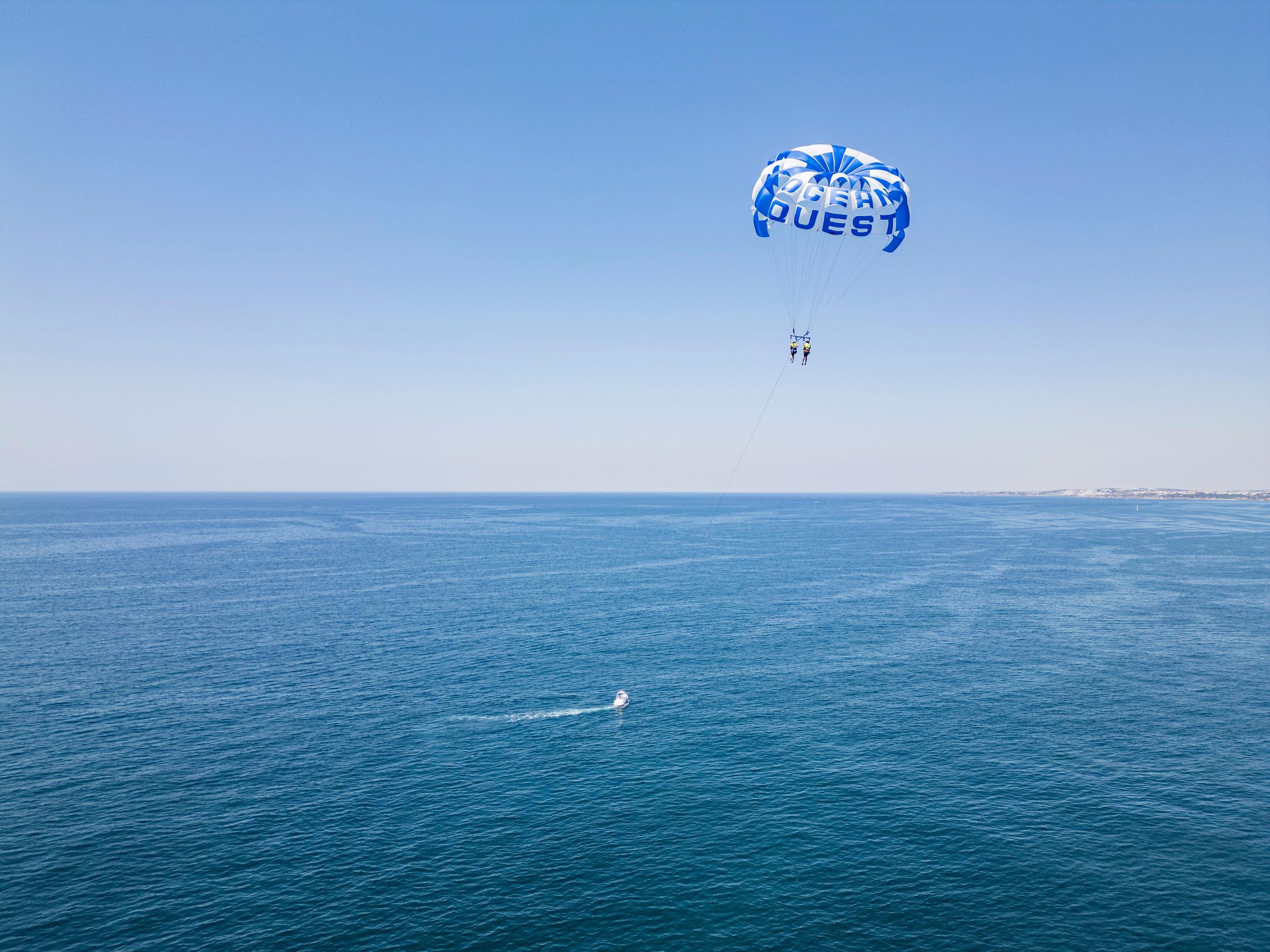Parasailing in Vilamoura