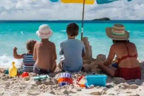 St. Thomas: Elysian Resort Beach Day Pass