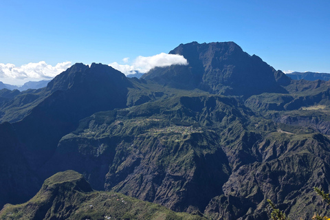 Réunion Island: Visit to the Maido Viewpoint for 1–8 people The Maido between sky and ocean