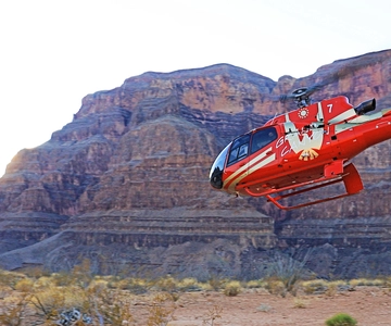 Las Vegas: Grand Canyon Helicopter Ride, Boat Tour & Skywalk