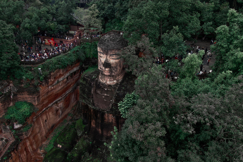 成都：乐山大佛徒步之旅成都：乐山大佛徒步之旅（英语导游）