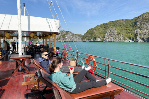 从河内出发：兰哈湾一日游，包含精彩活动从猫巴出发：兰哈湾一日游，包含丰富有趣的活动