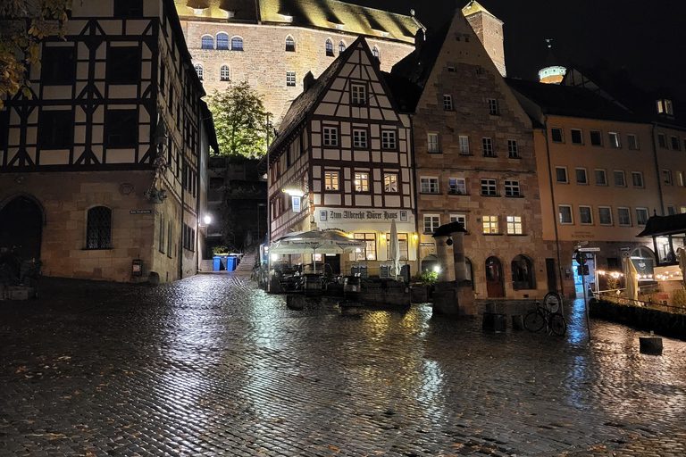 Nuremberg: The Old Town in Evening Light - IN GERMAN