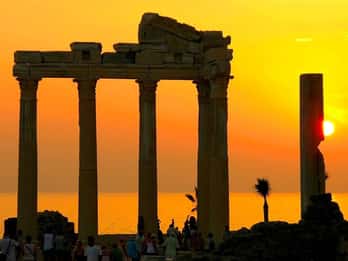Manavgat-Wasserfall, Altstadt von Side und Novamall Shopping