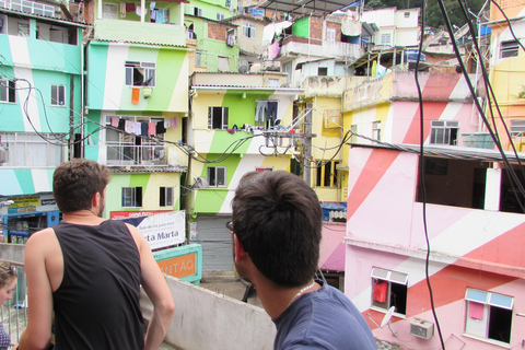Rio de Janeiro: Santa Marta Favela Tour with BBQ & Samba