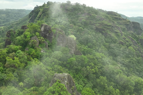 Yogyakarta: Tour dell&#039;antico vulcano Nglanggeran e della grotta di Pindul