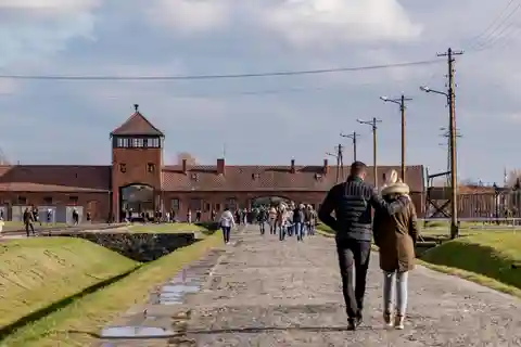 Excursion privée d'une journée de Prague à Auschwitz - Birkenau