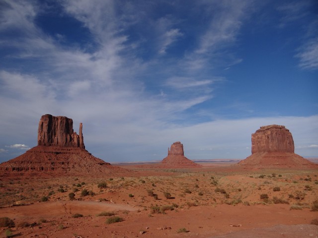 Visit 1.5 Hour Guided Vehicle Tours of Monument Valley in Shirdi