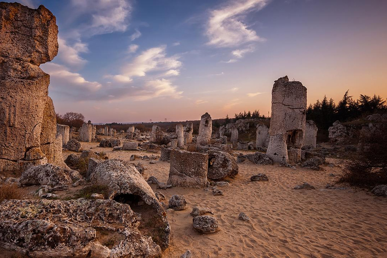 Visite privée d&#039;une jounée : Aladzha, Kamchia, Varna, Pobiti KamaniVisite d&#039;une jounée : Aladzha, Kamchia, Varna, Pobiti Kamani, etc.