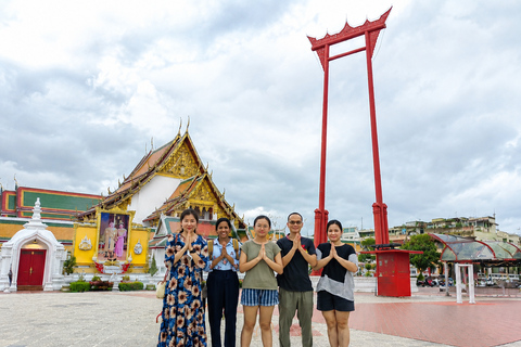 Bangkok: Royal Temples and Tuk-Tuk Tour with Guide
