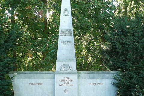 Nuremberg: Nazi Party Rally Grounds Guided Walking Tour