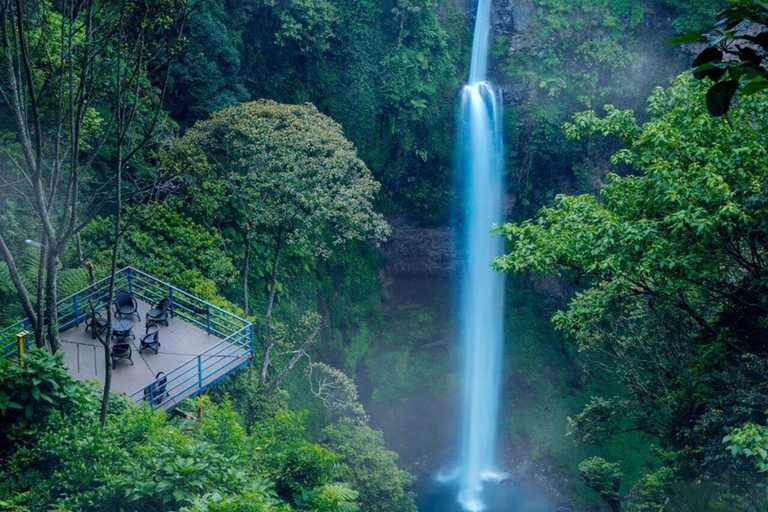 Bandung: Sanghyang Kenit Cave and Rainbow Waterfall Tour