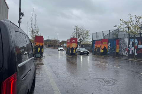 Belfast: Historical & Political Tour with Hotel Pickup