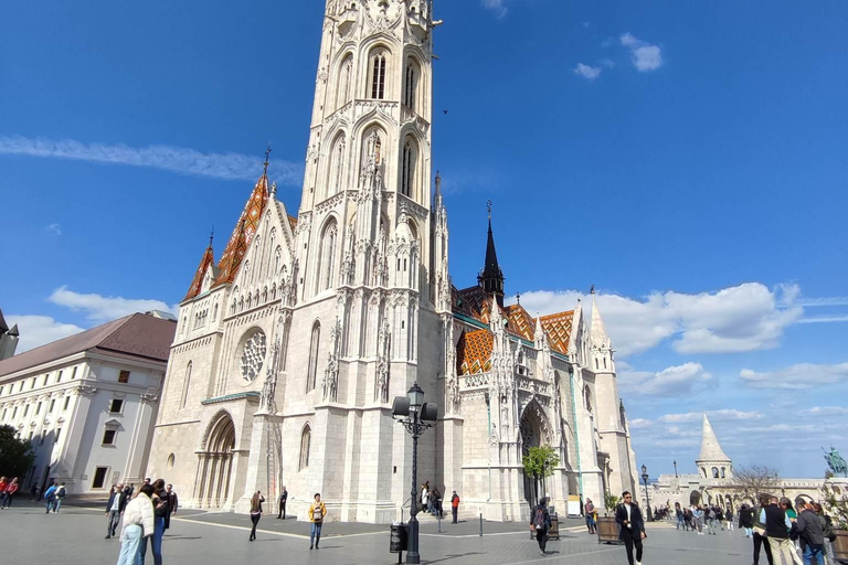 Budapest: Castle District Walking Tour with Local Guide
